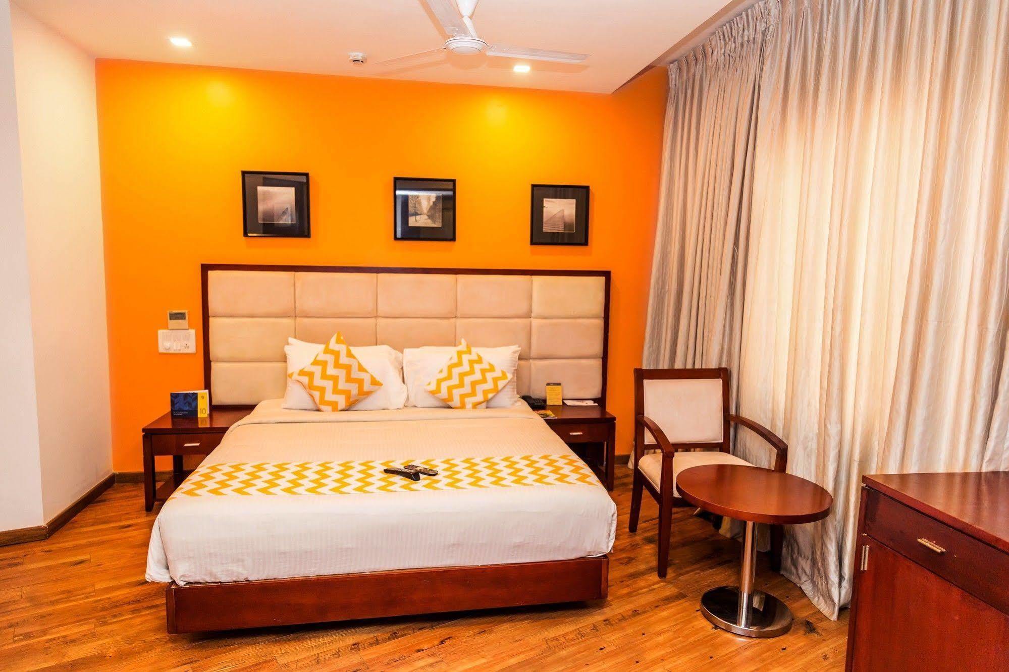 Lotus Park Hotel Bangalore Ngoại thất bức ảnh