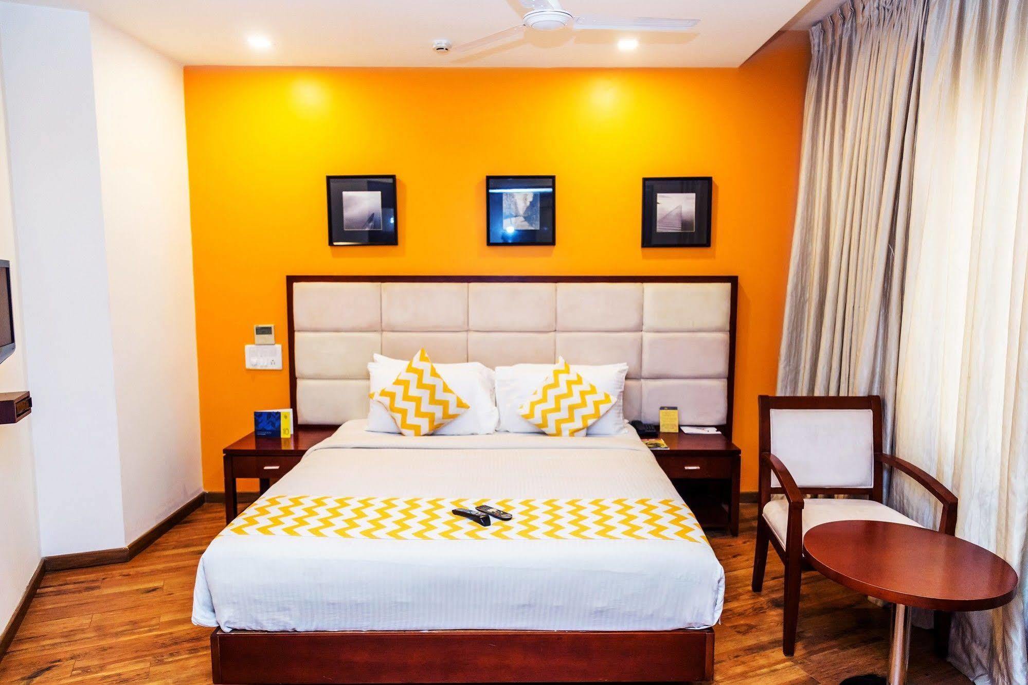 Lotus Park Hotel Bangalore Ngoại thất bức ảnh